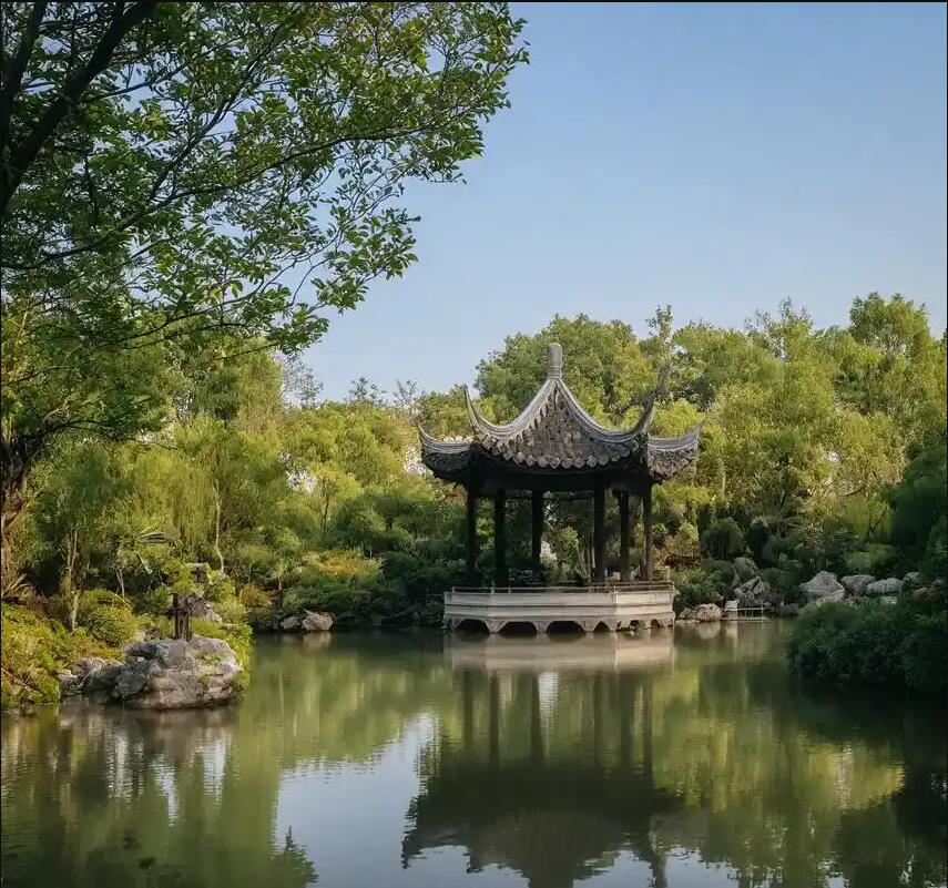 镇巴县雨珍健康有限公司